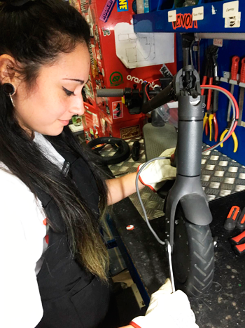 Talleres De Reparación Para Patinetes Eléctricos Cerca De Mí En Barcelona