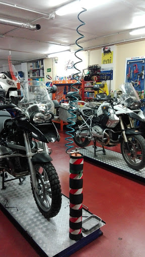 Meritron - Mérida. Venta Y Reparación De Patinetes Eléctricos, Accesorios Y Pinchazos De Ruedas. Motos Eléctricas.